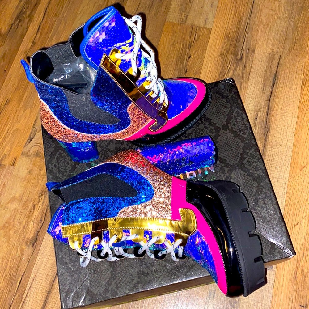 Cape Robin sequined heel boots